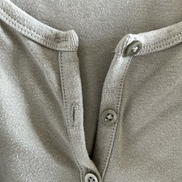 Sunday Best Aritzia Button Up Top - Picture 2 of 3